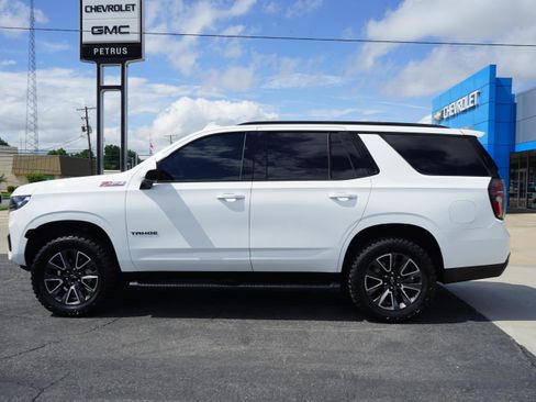 Used 2021 Chevrolet Tahoe Z71 w/ Rear Media and Nav Package AWD/4WD image 2