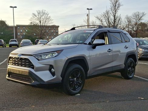 Certified 2021 Toyota RAV4 XLE image 3
