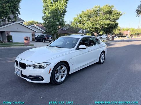 Used 2018 BMW 330e RWD image 1