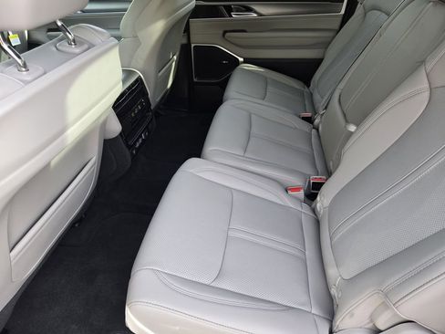 New 2026 Jeep Grand Wagoneer L 4WD image 15