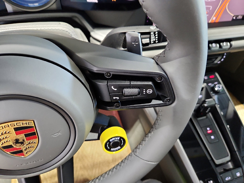 Certified 2021 Porsche 911 Carrera 4S AWD/4WD image 21