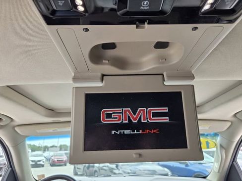 Used 2019 GMC Yukon SLT w/ Premium Edition AWD/4WD image 20