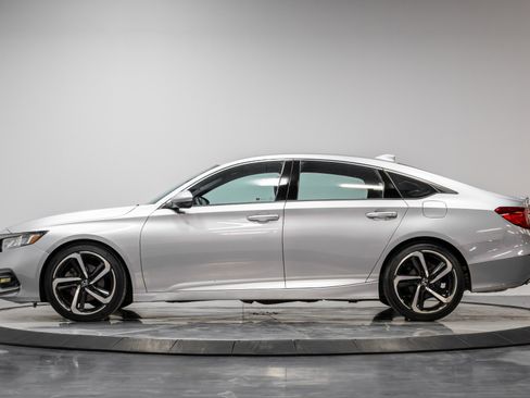 Used 2020 Honda Accord Sport image 32