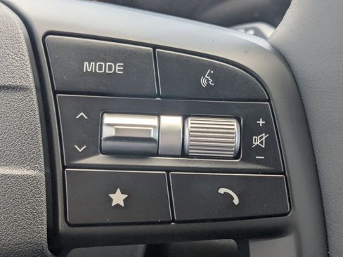 New 2026 Kia Sportage LX FWD image 30