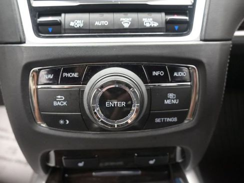 Used 2018 Acura RLX w/ Technology Package image 6