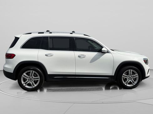 Certified 2020 Mercedes-Benz GLB 250 4MATIC image 6