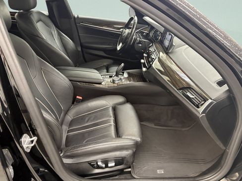 Used 2018 BMW 530i xDrive AWD/4WD image 27