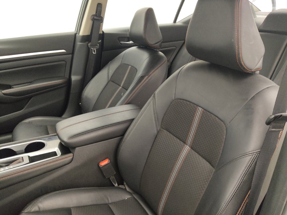 Used 2024 Nissan Altima 2.5 SR FWD image 17