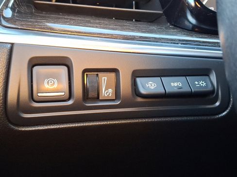 Used 2021 Cadillac XT5 Premium Luxury image 24