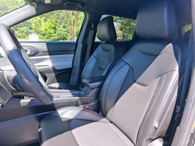 Used 2024 Jeep Compass Latitude AWD/4WD image 12