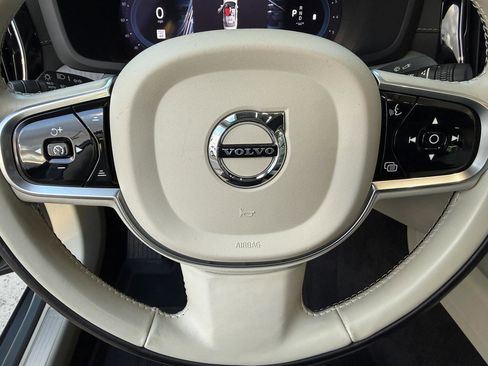 Used 2023 Volvo S60 B5 Ultimate w/ Climate Package image 18