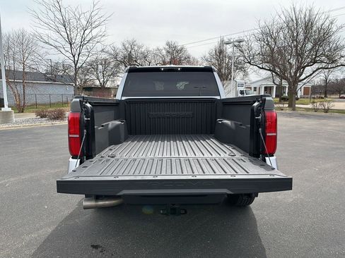 Used 2024 Toyota Tacoma SR5 image 10