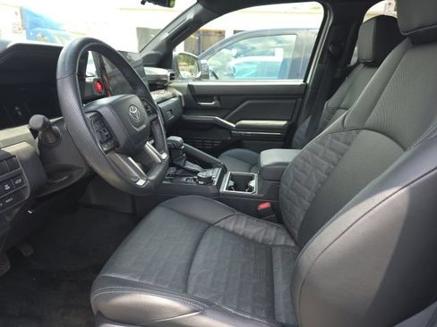 Used 2024 Toyota Tacoma TRD Off-Road w/ TRD Off Road Premium Package AWD/4WD image 8