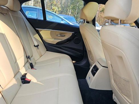 Used 2018 BMW 330i xDrive Sedan w/ Premium Package image 35