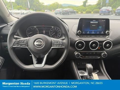 Used 2024 Nissan Sentra SV FWD image 13