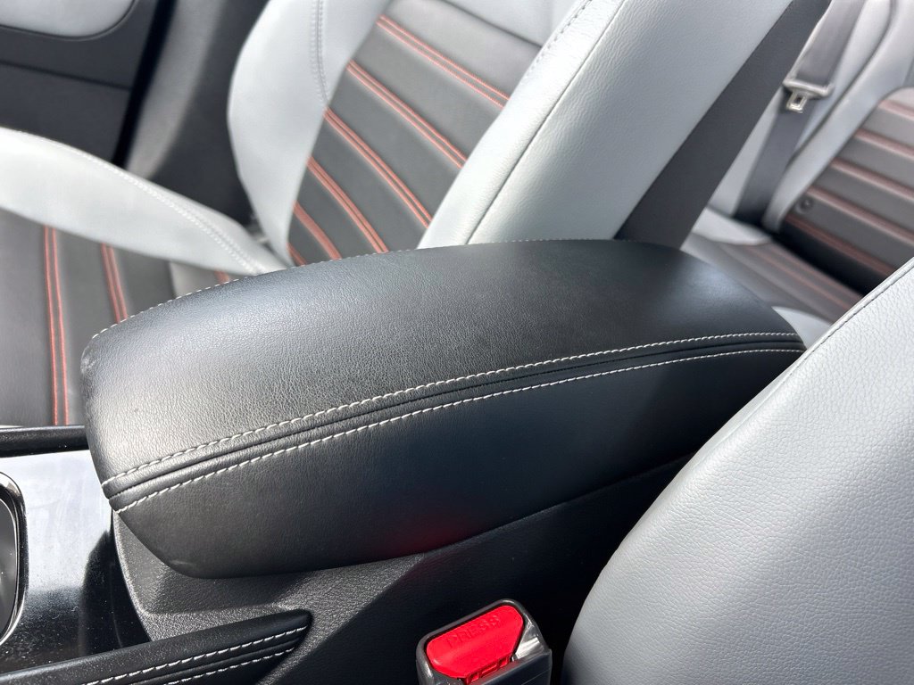 Certified 2024 Nissan Kicks SR w/ SR Premium Package FWD image 36
