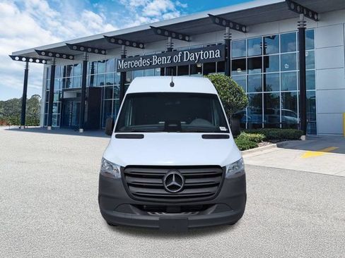 Used 2026 Mercedes-Benz Sprinter 2500 image 9