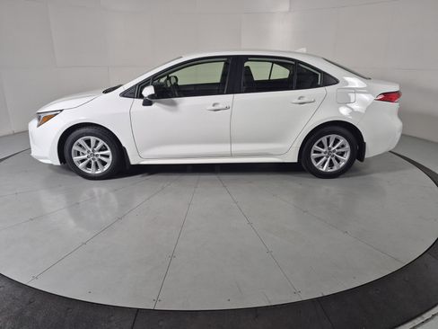 New 2026 Toyota Corolla Hybrid Sedan image 2