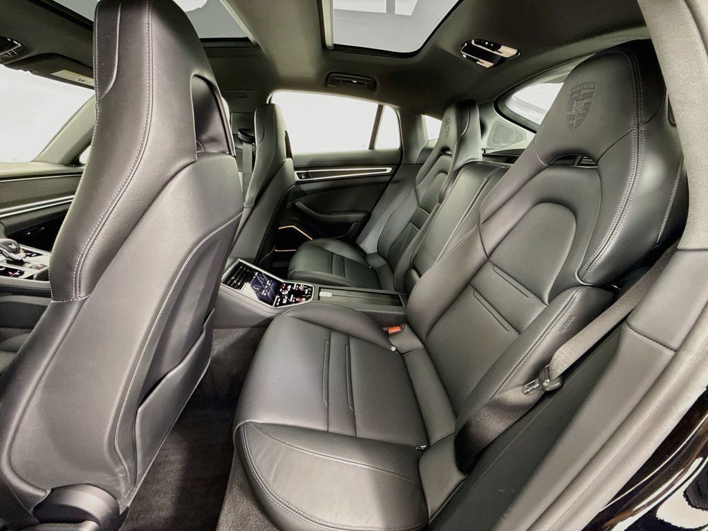 Certified 2023 Porsche Panamera Platinum Edition w/ Sport Chrono Package RWD image 24