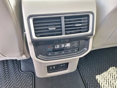 Used 2025 Volkswagen Atlas SEL Premium R-Line AWD/4WD image 15