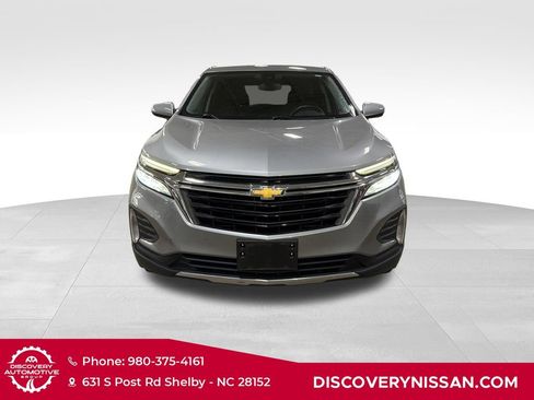 Used 2024 Chevrolet Equinox LT AWD/4WD image 2