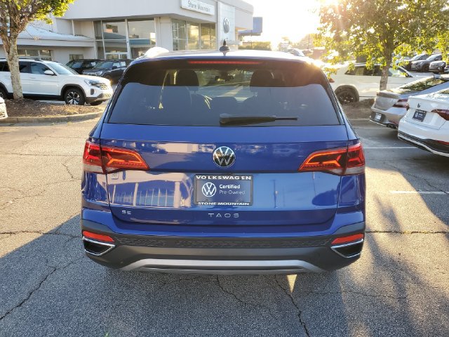 Certified 2023 Volkswagen Taos SE w/ Panoramic Sunroof Package FWD image 5