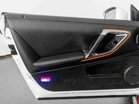 Used 2009 Nissan GT-R Premium image 50