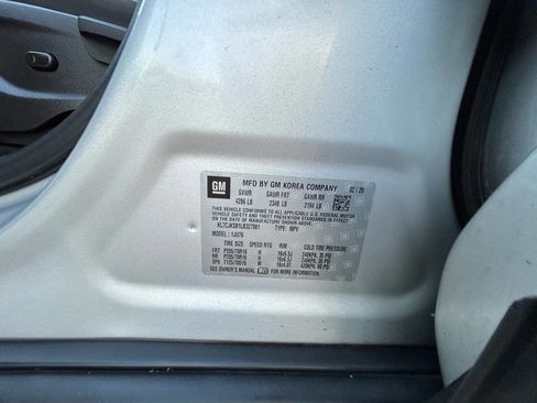 Used 2020 Chevrolet Trax LS w/ Tint and Cruise Package FWD image 32