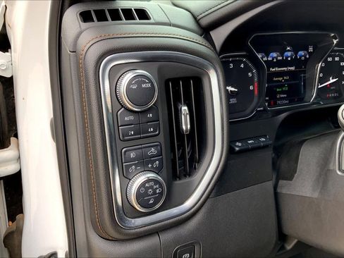 Used 2021 GMC Sierra 1500 AT4 w/ AT4 Value Package AWD/4WD image 36