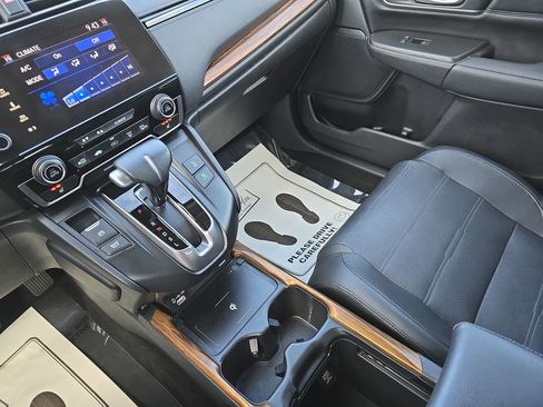 Used 2020 Honda CR-V Touring image 29
