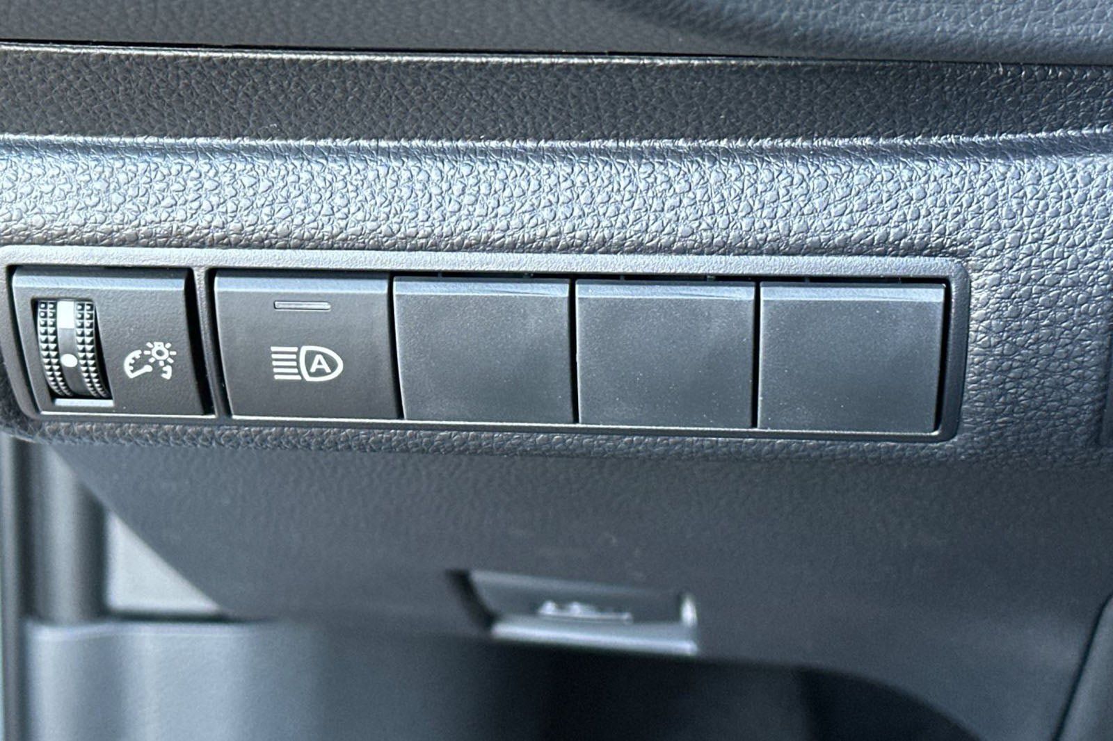 New 2027 Toyota Corolla LE FWD image 27