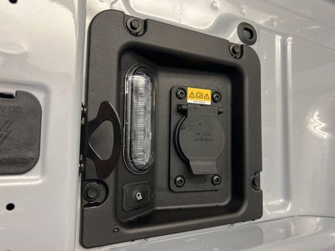 New 2025 Ford Maverick XLT w/ XLT Luxury Package image 32