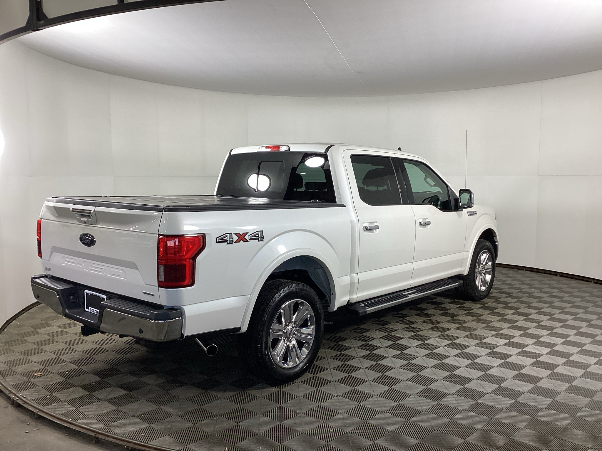 Used 2019 Ford F150 Lariat w/ Equipment Group 502A Luxury AWD/4WD image 2