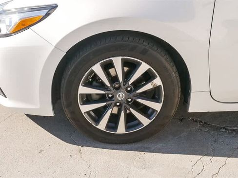 Used 2017 Nissan Altima 2.5 SL image 5