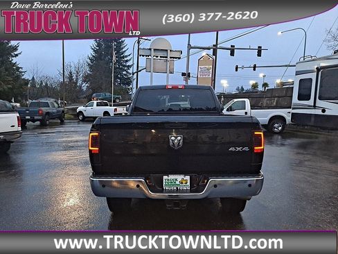 Used 2016 RAM 3500 Tradesman w/ Chrome Appearance Group image 4