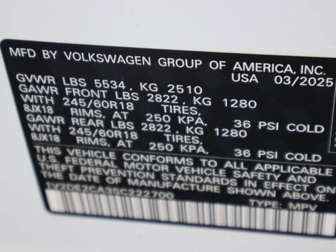 Used 2025 Volkswagen Atlas Cross Sport SE FWD image 30