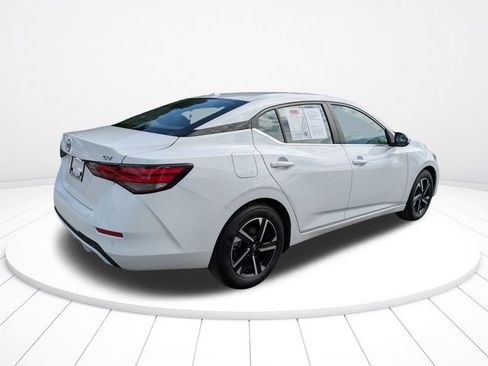 Used 2024 Nissan Sentra SV FWD image 4