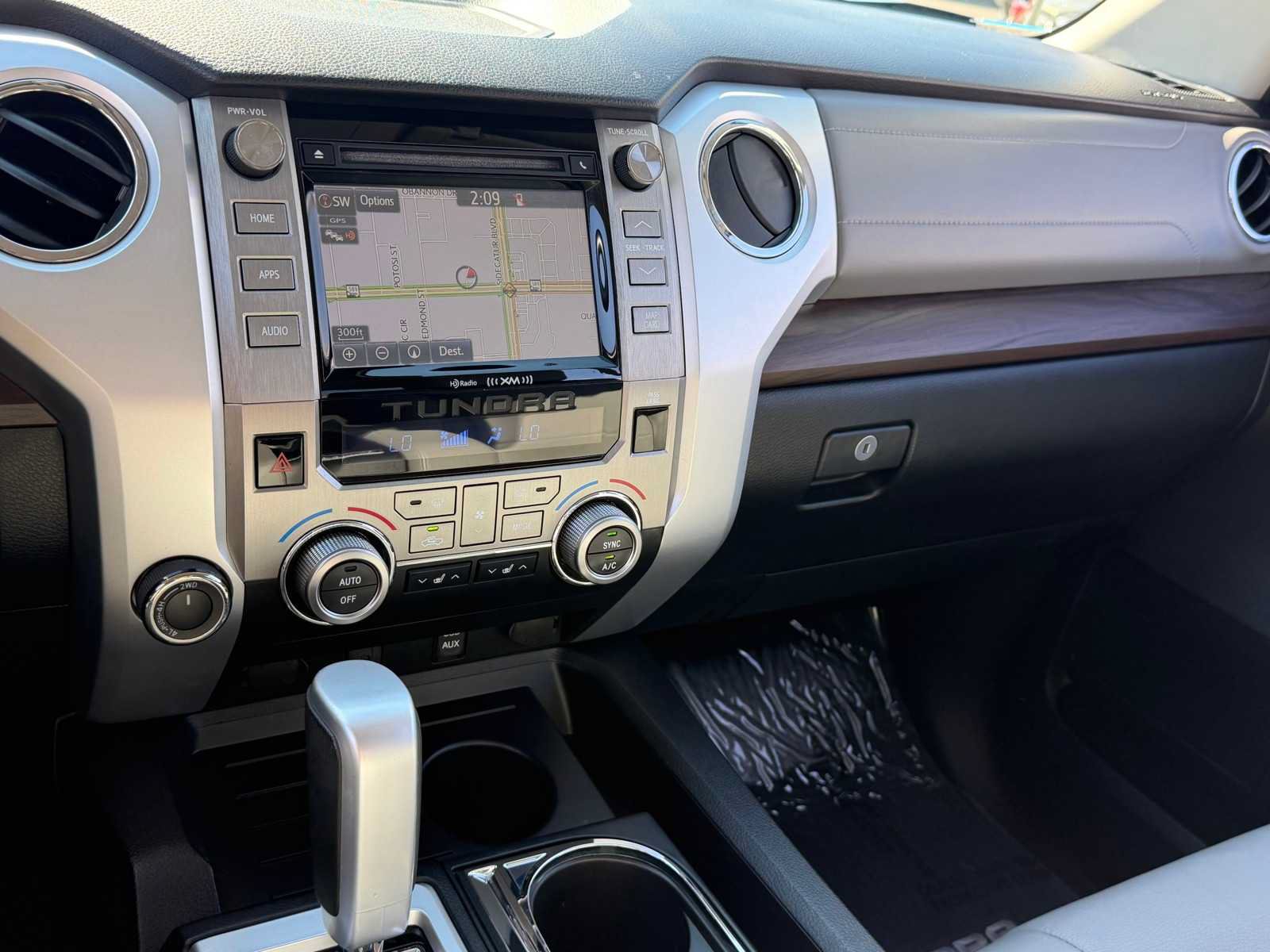 Used 2018 Toyota Tundra Limited w/ Limited Premium Package AWD/4WD image 20