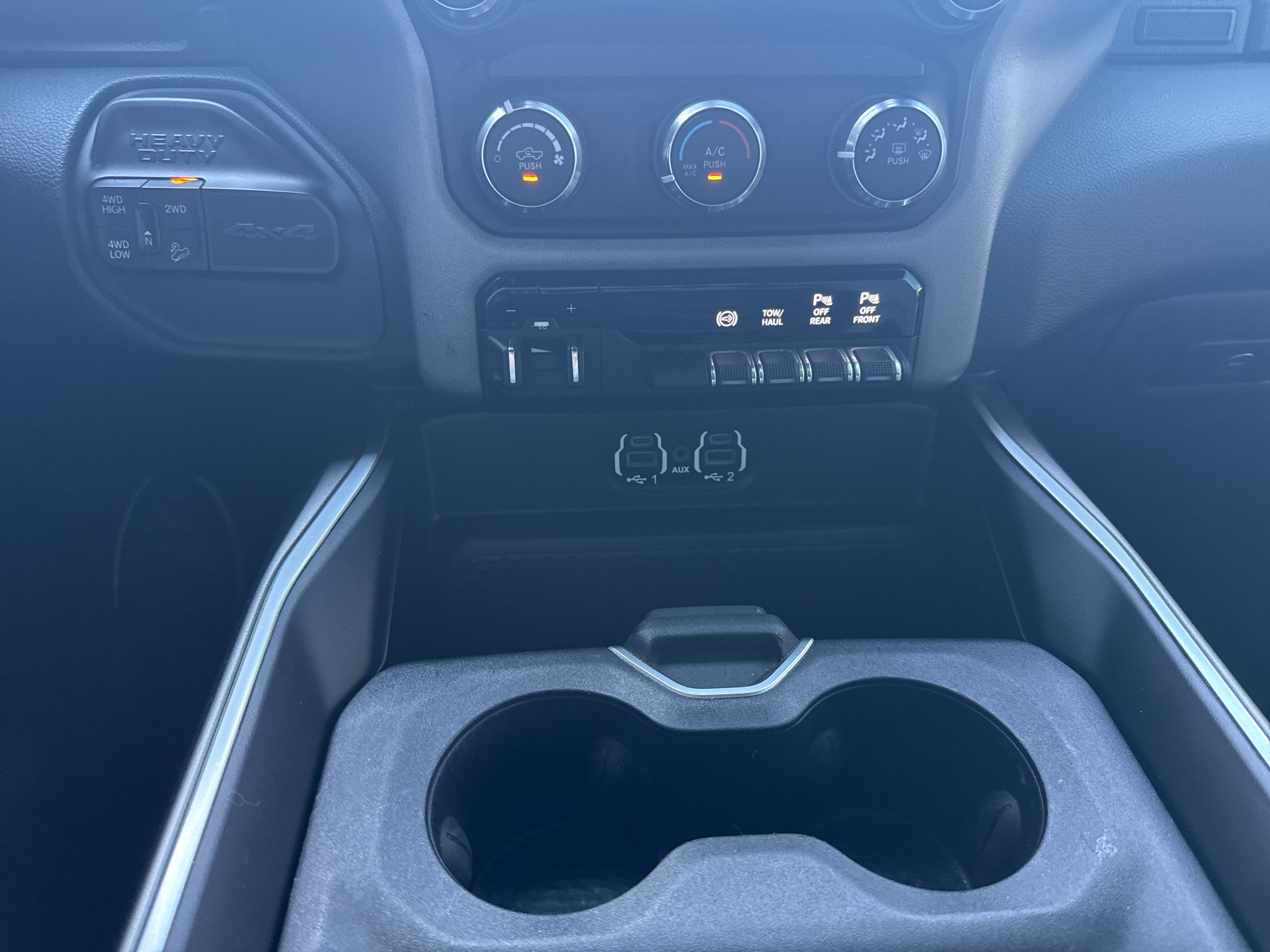 Used 2024 RAM 2500 Big Horn w/ Off Road Package AWD/4WD image 24