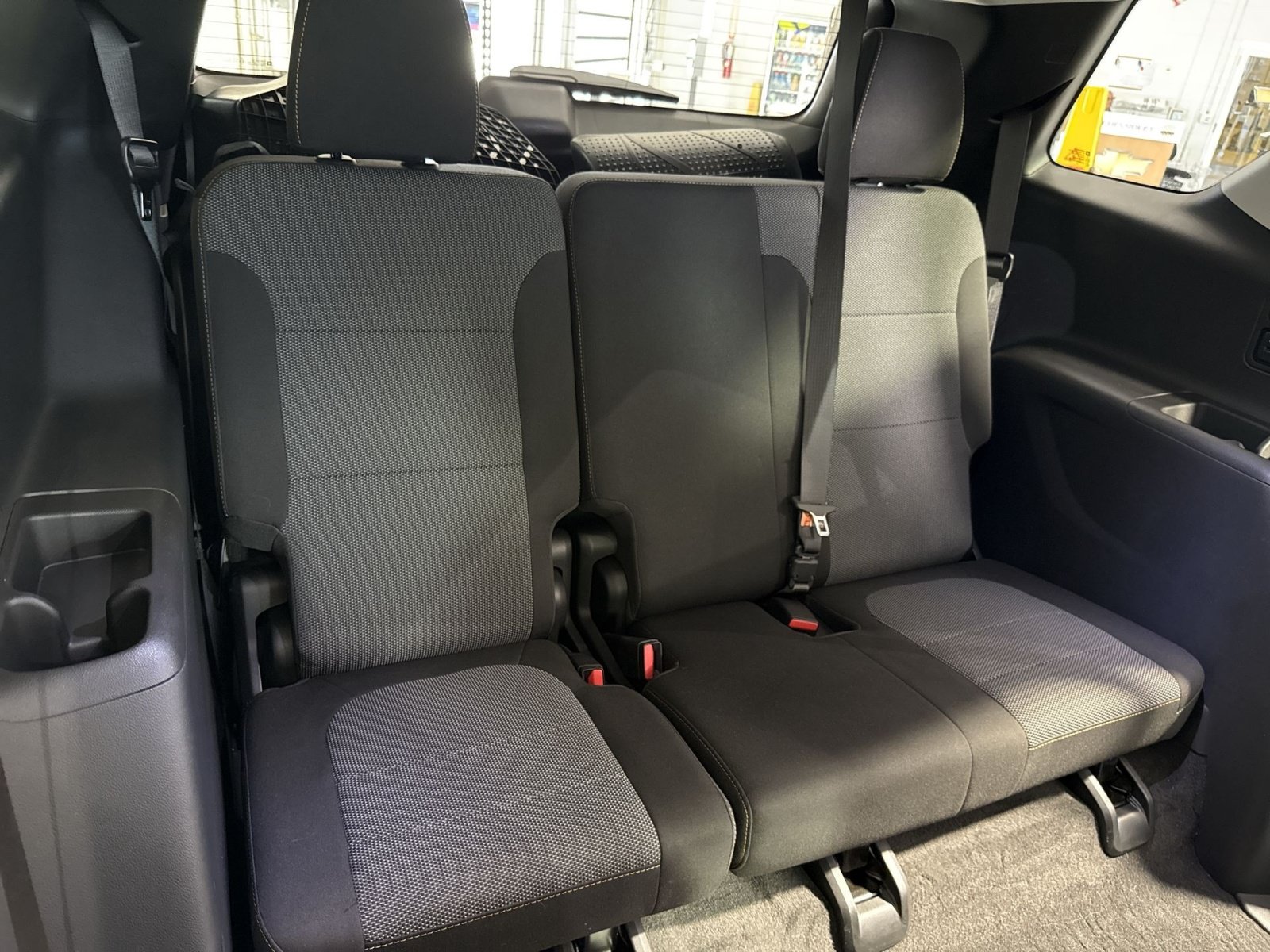 Used 2020 Chevrolet Traverse LT FWD image 26