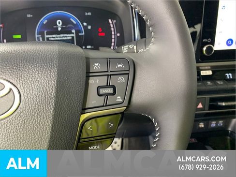 Used 2026 Toyota Camry SE image 21