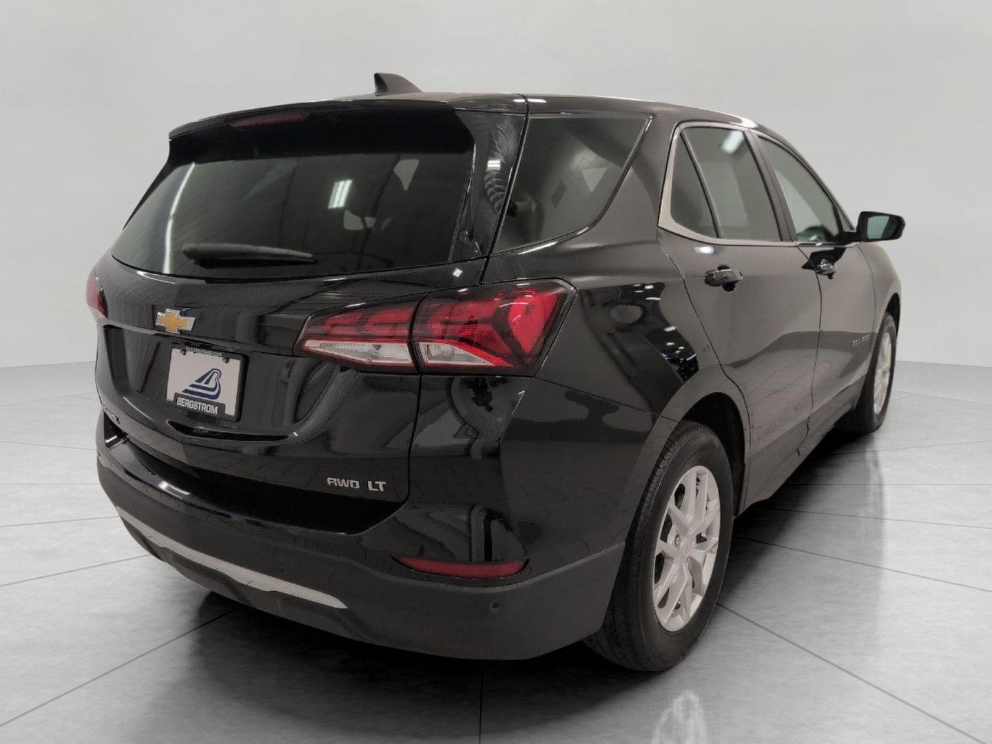 Used 2024 Chevrolet Equinox LT AWD/4WD image 47