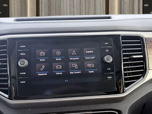 Used 2018 Volkswagen Atlas SEL Premium image 85