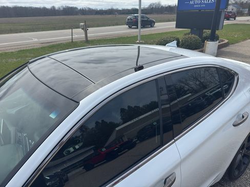 Used 2021 Genesis G70 3.3T w/ Sport Package image 6