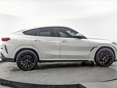 Used 2023 BMW X6 xDrive40i w/ M Sport Package image 9