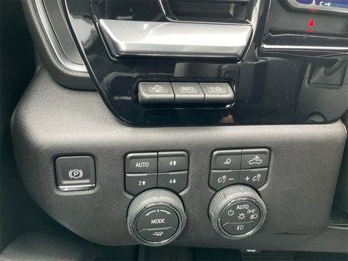 New 2026 Chevrolet Silverado 1500 High Country image 11
