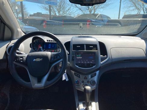 Used 2016 Chevrolet Sonic LT FWD image 5