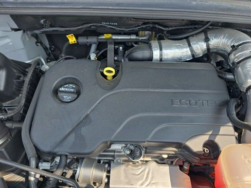 Used 2022 Buick Encore Preferred w/ Safety Package AWD/4WD image 42