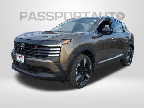 New 2026 Nissan Kicks SR image 2