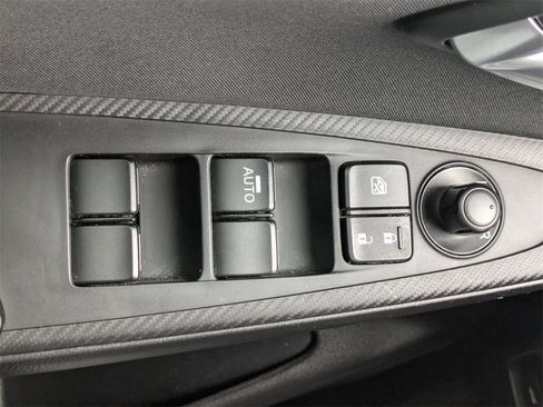 Used 2018 Toyota Yaris iA image 22